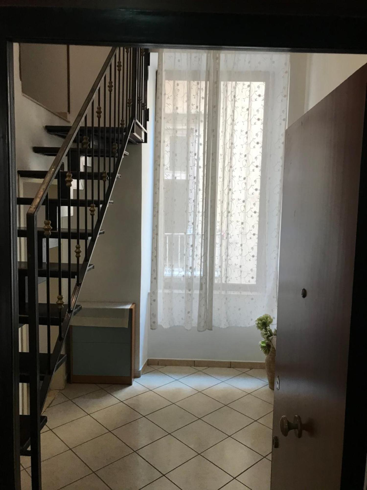 Alleria Napoli Esterno foto