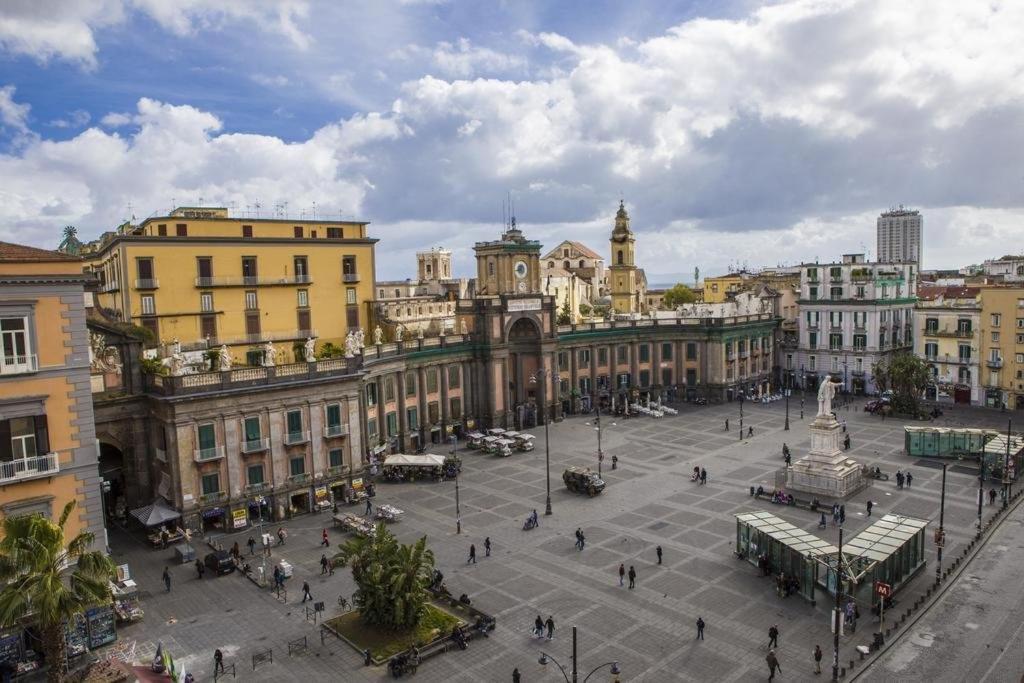 Alleria Napoli Esterno foto