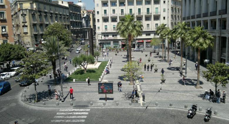Alleria Napoli Esterno foto